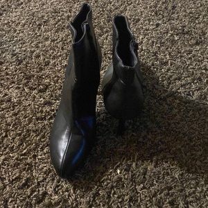 Stiletto boot heels, ankle size black size 8 1/2